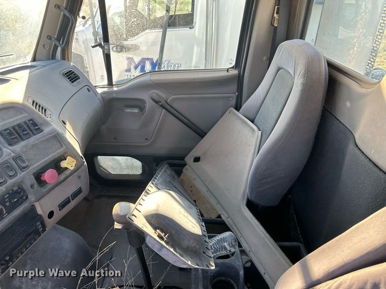 image for item DH1845 2007 Sterling AT9500  semi truck