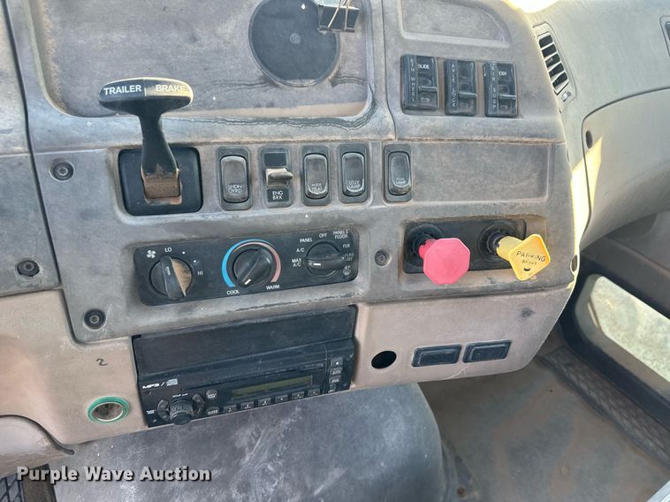 image for item DH1845 2007 Sterling AT9500  semi truck