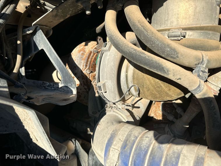 image for item DH1845 2007 Sterling AT9500  semi truck