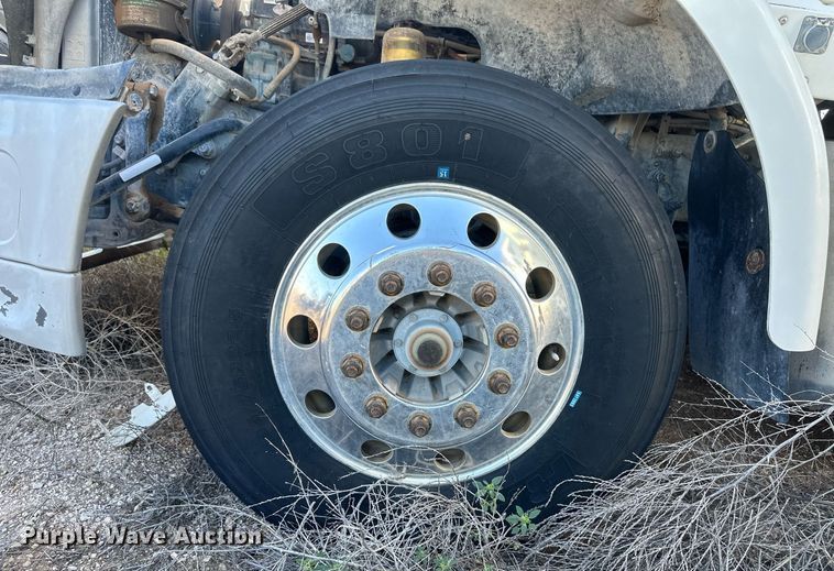 image for item DH1845 2007 Sterling AT9500  semi truck