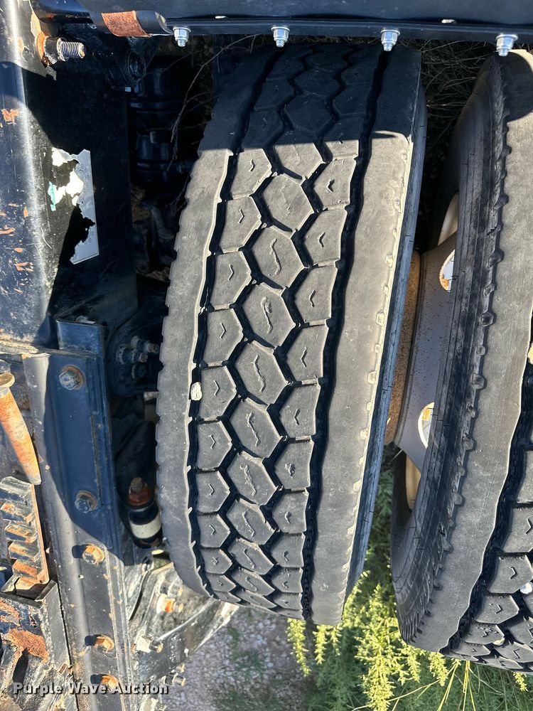 image for item DH1845 2007 Sterling AT9500  semi truck