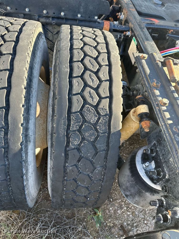 image for item DH1845 2007 Sterling AT9500  semi truck