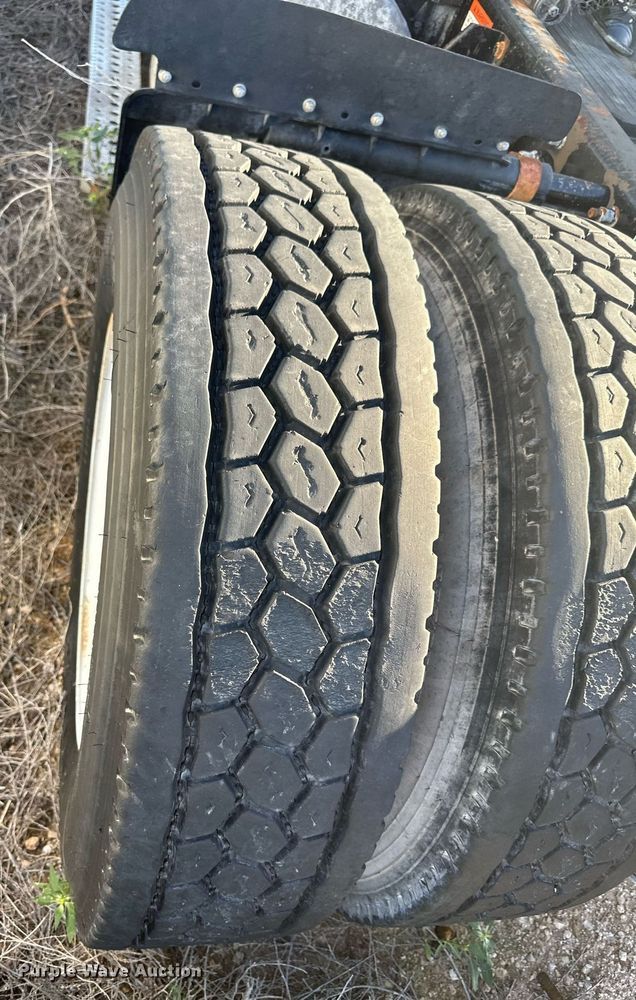 image for item DH1845 2007 Sterling AT9500  semi truck