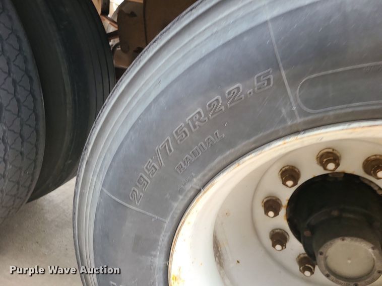 image for item DI3020 2000 Trailmobile  dry van trailer