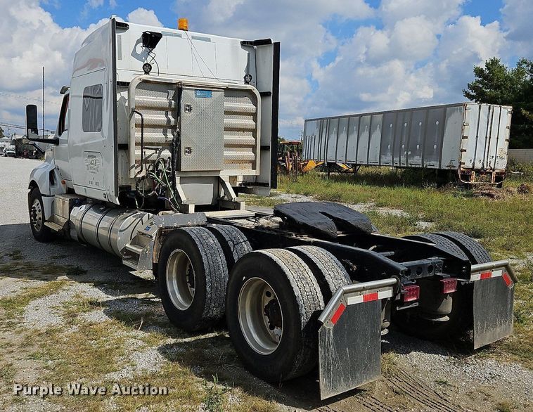 image for item DO1167 2022 International LT625  semi truck