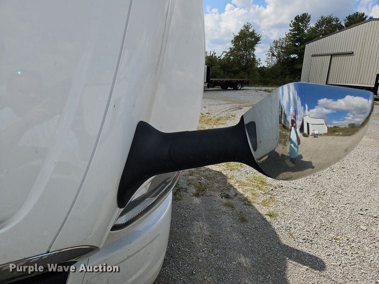 image for item DO1167 2022 International LT625  semi truck