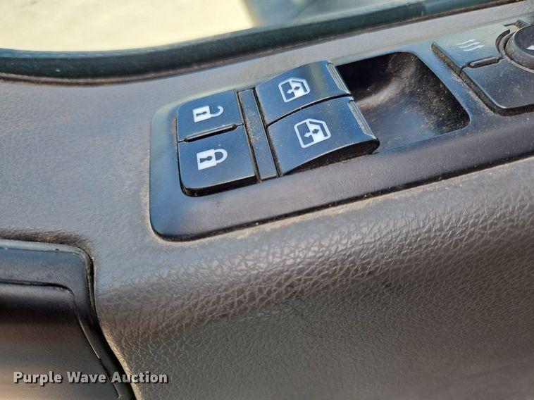 image for item DO1167 2022 International LT625  semi truck