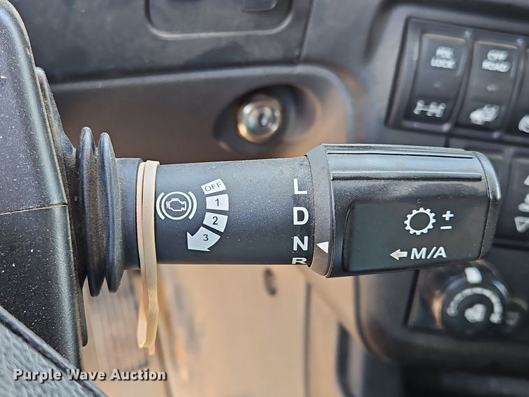 image for item DO1167 2022 International LT625  semi truck