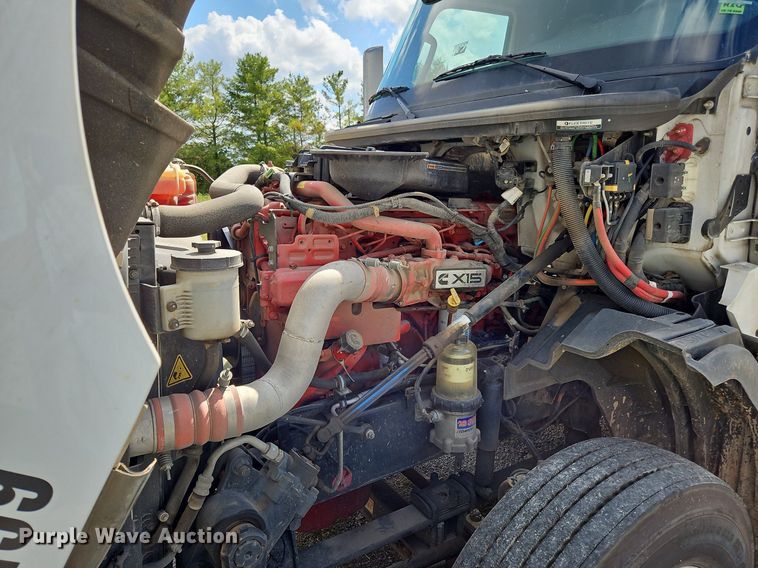 image for item DO1167 2022 International LT625  semi truck