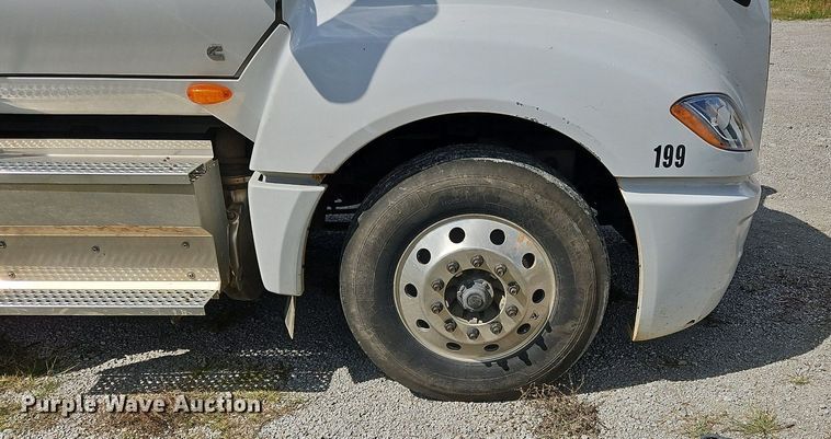 image for item DO1167 2022 International LT625  semi truck