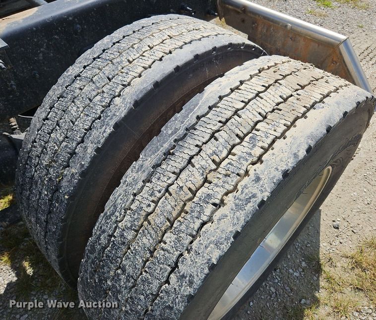 image for item DO1167 2022 International LT625  semi truck