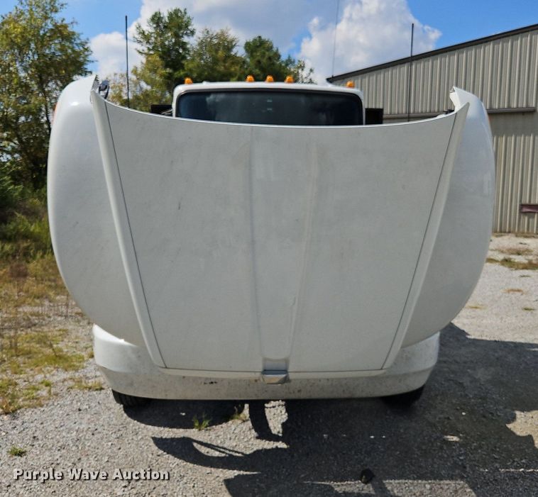 image for item DO1168 2016 Kenworth T270  flatbed truck