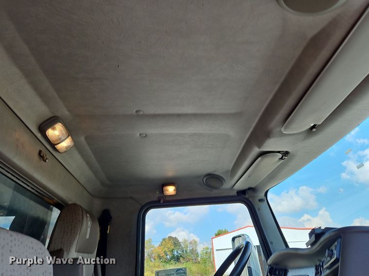 image for item DO1168 2016 Kenworth T270  flatbed truck