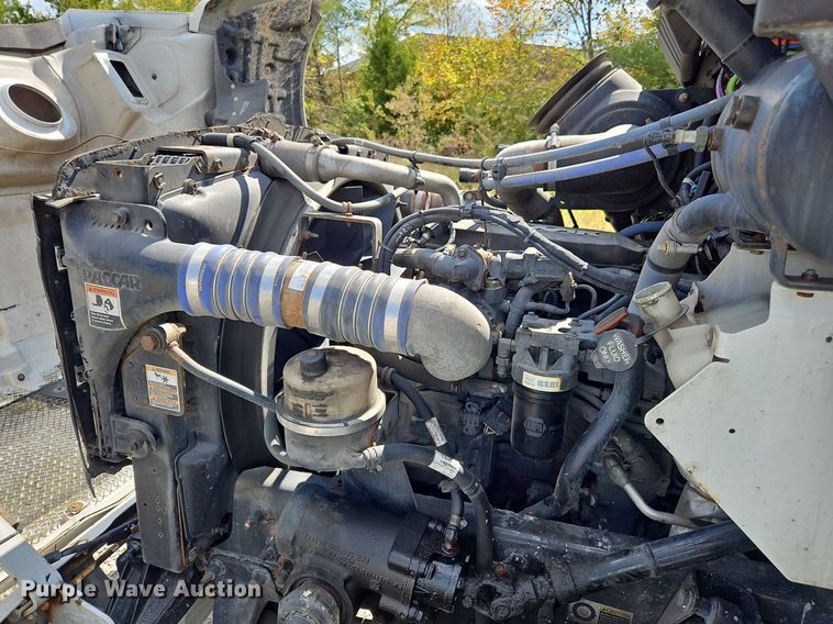 image for item DO1168 2016 Kenworth T270  flatbed truck