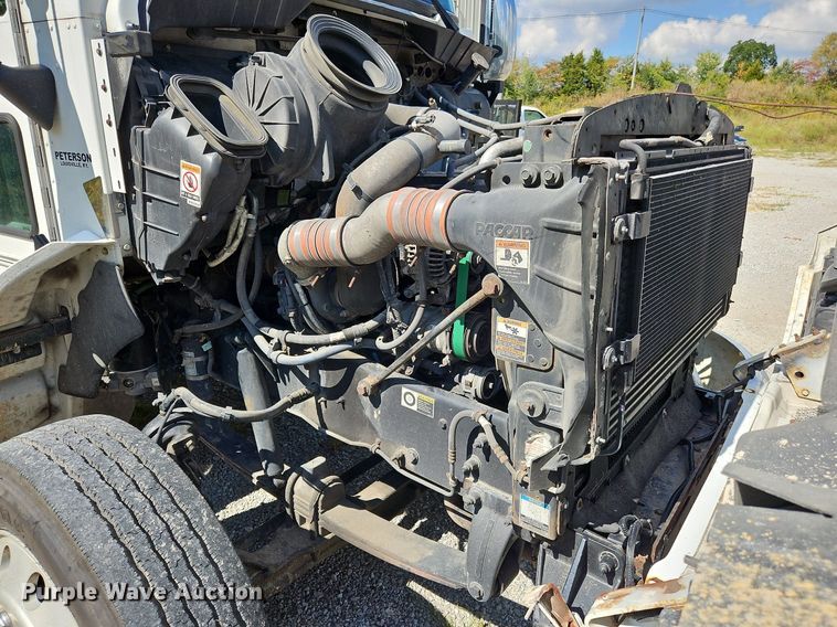 image for item DO1168 2016 Kenworth T270  flatbed truck