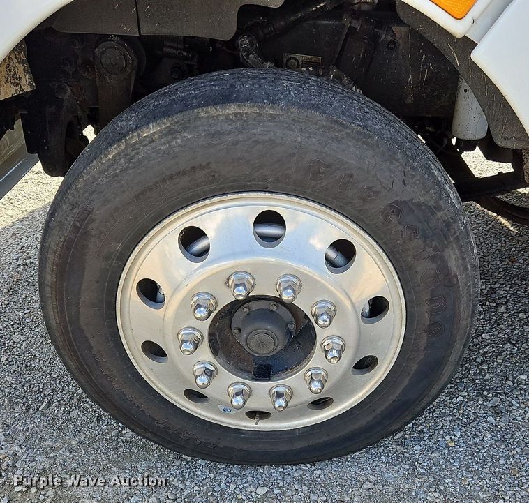 image for item DO1168 2016 Kenworth T270  flatbed truck