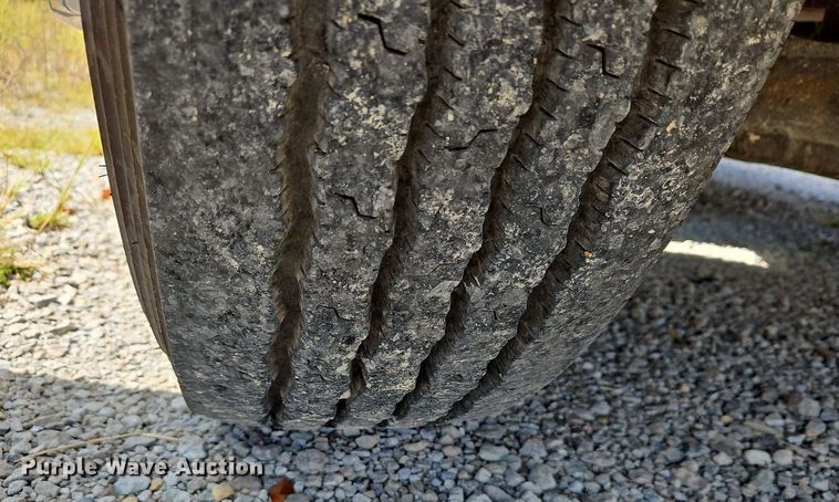 image for item DO1168 2016 Kenworth T270  flatbed truck