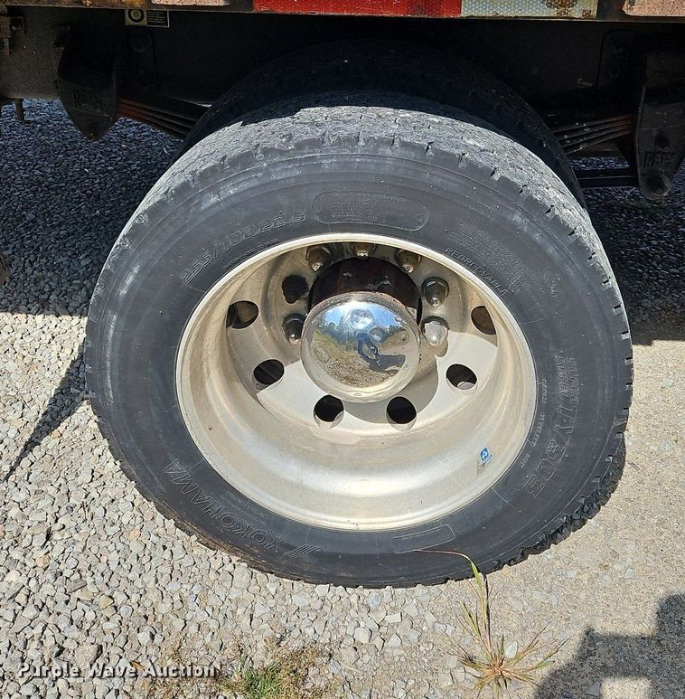 image for item DO1168 2016 Kenworth T270  flatbed truck