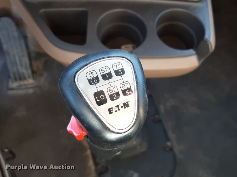 image for item DO3139 2015 Kenworth T680  semi truck