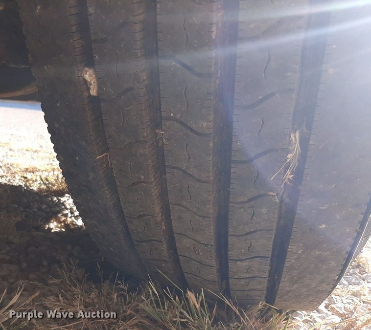 image for item DO3139 2015 Kenworth T680  semi truck