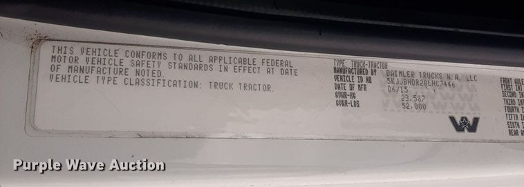 image for item DO3141 2016 Western Star 5700  semi truck