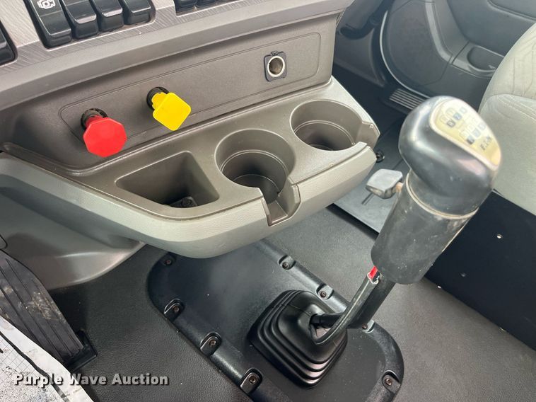 image for item DP2099 2015 Kenworth T880  semi truck