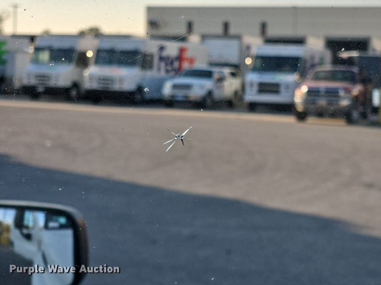 image for item DP2454 2011 Freightliner Cascadia  semi truck