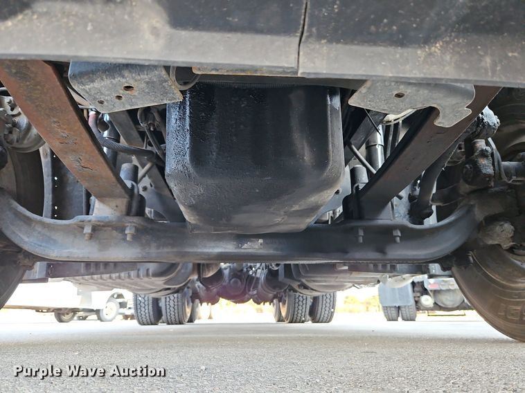 image for item DP2454 2011 Freightliner Cascadia  semi truck