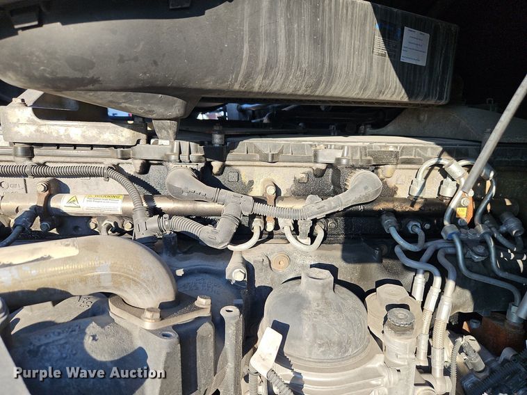 image for item DP2455 2011 Freightliner Cascadia  semi truck