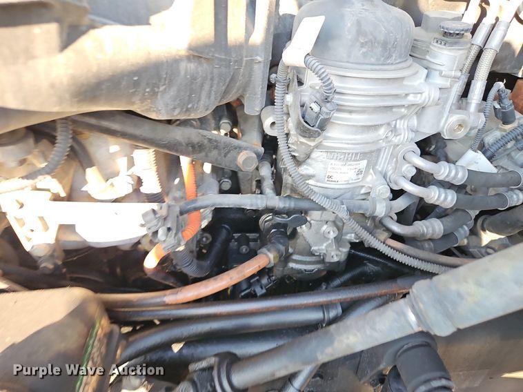 image for item DP2455 2011 Freightliner Cascadia  semi truck