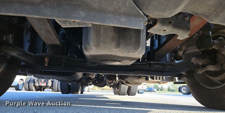 image for item DP2455 2011 Freightliner Cascadia  semi truck