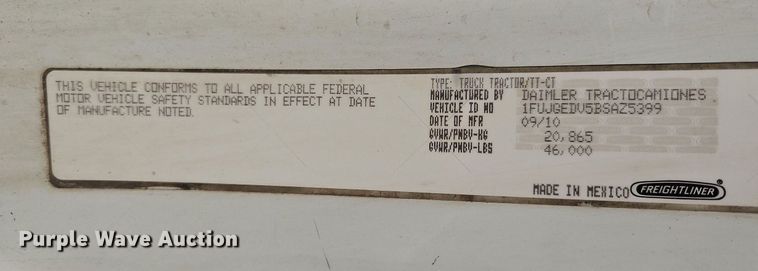 image for item DP2455 2011 Freightliner Cascadia  semi truck