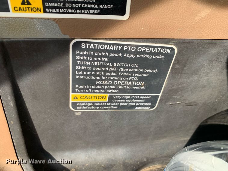 image for item DP8689 2009 Mack GU713  semi truck