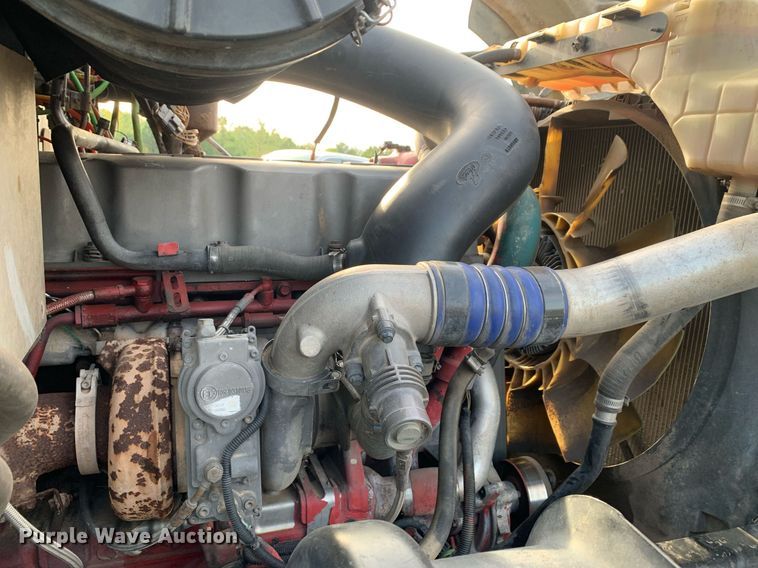 image for item DP8689 2009 Mack GU713  semi truck