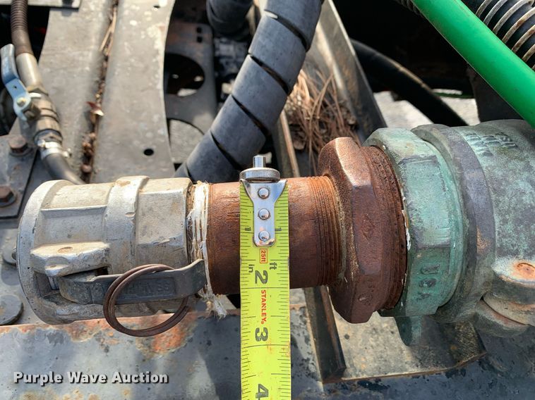 image for item DP8689 2009 Mack GU713  semi truck