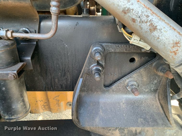 image for item DP8690 2007 International 9200i  semi truck