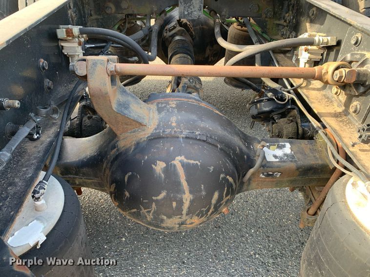 image for item DP8690 2007 International 9200i  semi truck