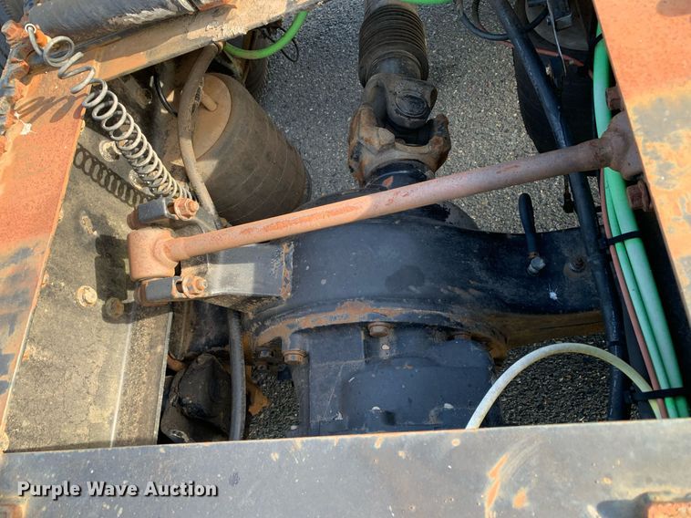 image for item DP8690 2007 International 9200i  semi truck