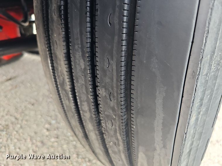 image for item DQ0094 2015 Peterbilt 579  semi truck