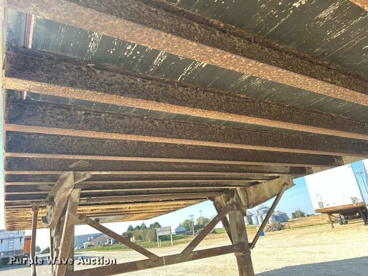 image for item DQ0965 1998 Wabash  dry van trailer