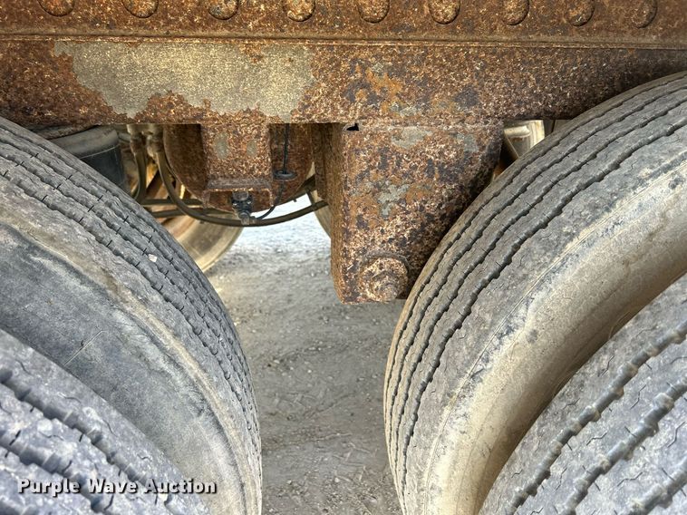 image for item DQ0965 1998 Wabash  dry van trailer