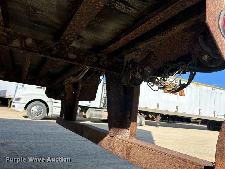 image for item DQ0965 1998 Wabash  dry van trailer