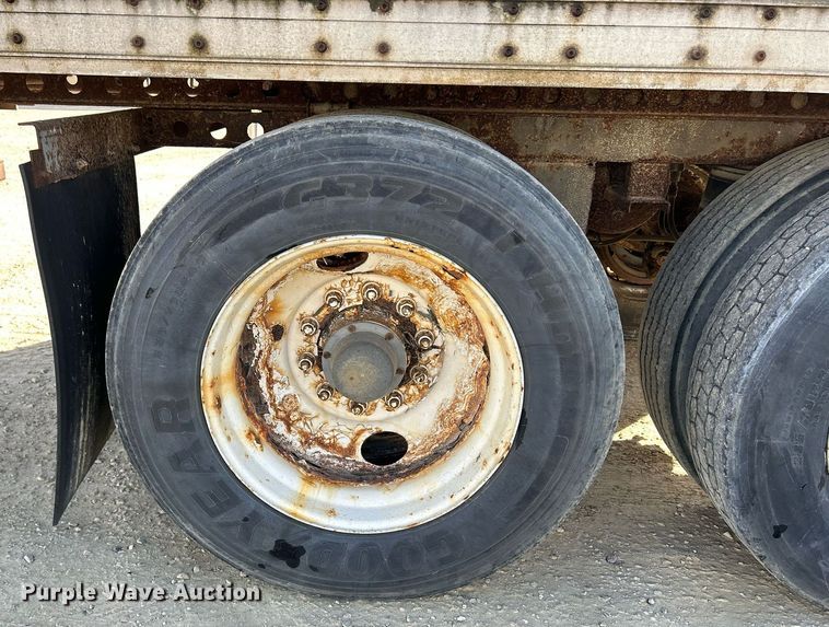 image for item DQ0965 1998 Wabash  dry van trailer