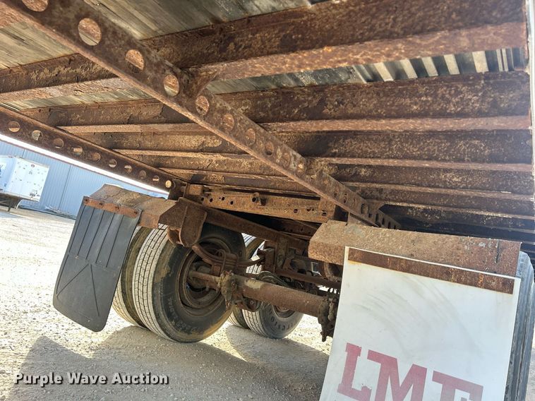 image for item DQ0966 2000 Wabash  dry van trailer