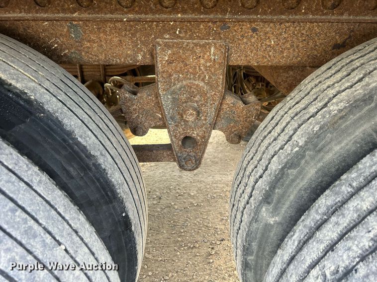 image for item DQ0966 2000 Wabash  dry van trailer