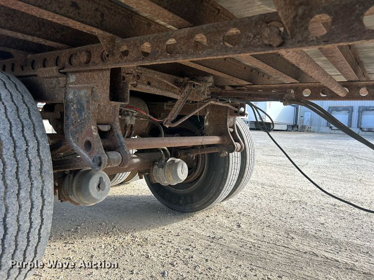 image for item DQ0966 2000 Wabash  dry van trailer