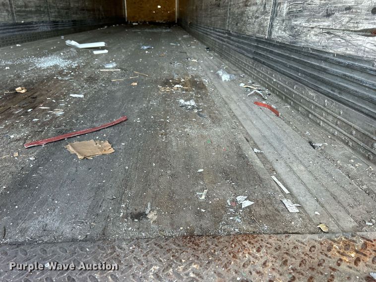 image for item DQ0966 2000 Wabash  dry van trailer