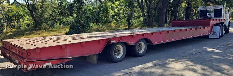 image for item DQ1186 2000 Dakota Manufacturing DHT9048  drop deck equipment trailer