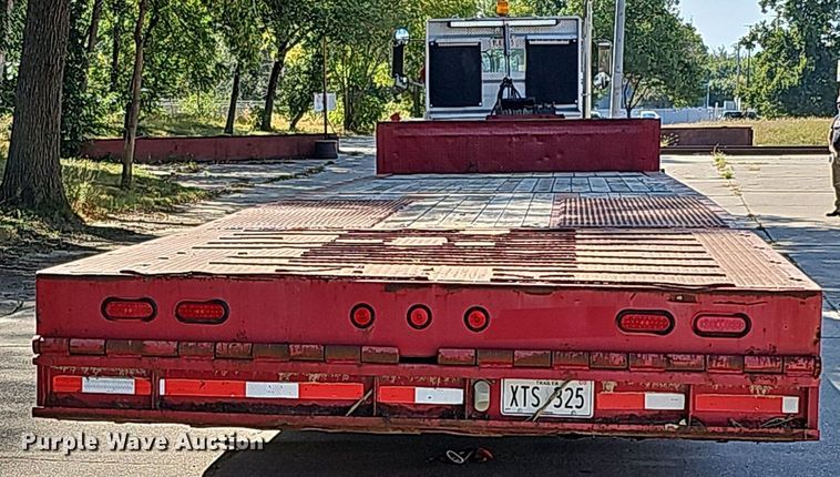 image for item DQ1186 2000 Dakota Manufacturing DHT9048  drop deck equipment trailer