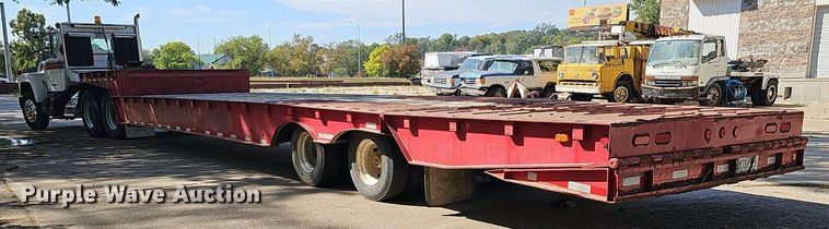 image for item DQ1186 2000 Dakota Manufacturing DHT9048  drop deck equipment trailer